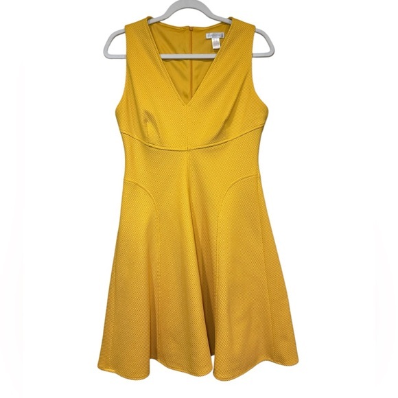 London Times Dresses & Skirts - London Times Sleeveless Swing Dress Gold Yellow Size 8